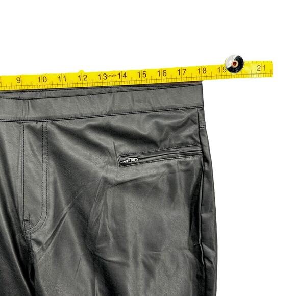 HUE Leatherette Skimmer Black Pull On Zipper Pockets Womens Pants Extra Large - Picture 6 of 8